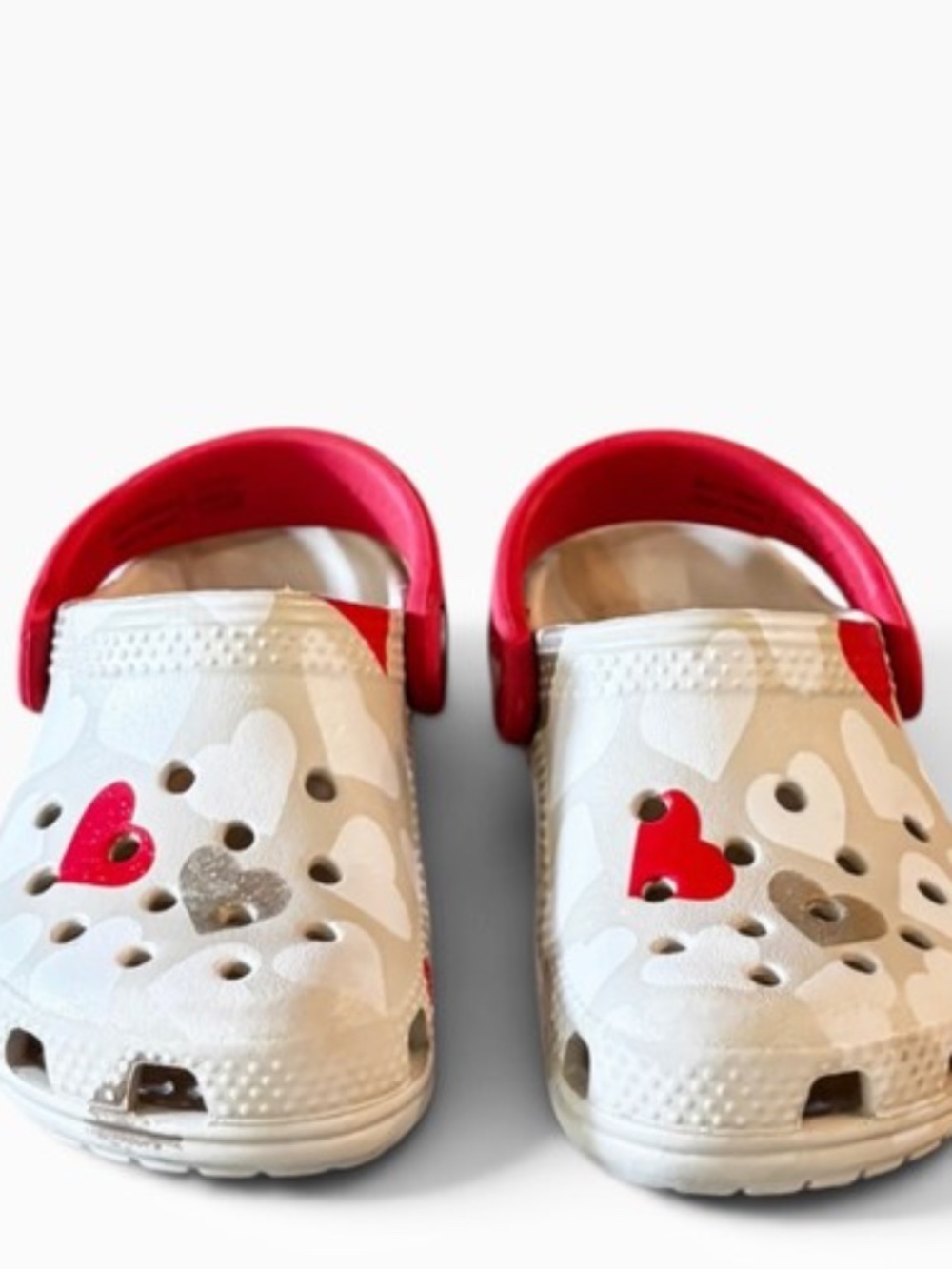Crocs Girl Classic Heart Clogs Toddler Size 7 Tan Red
